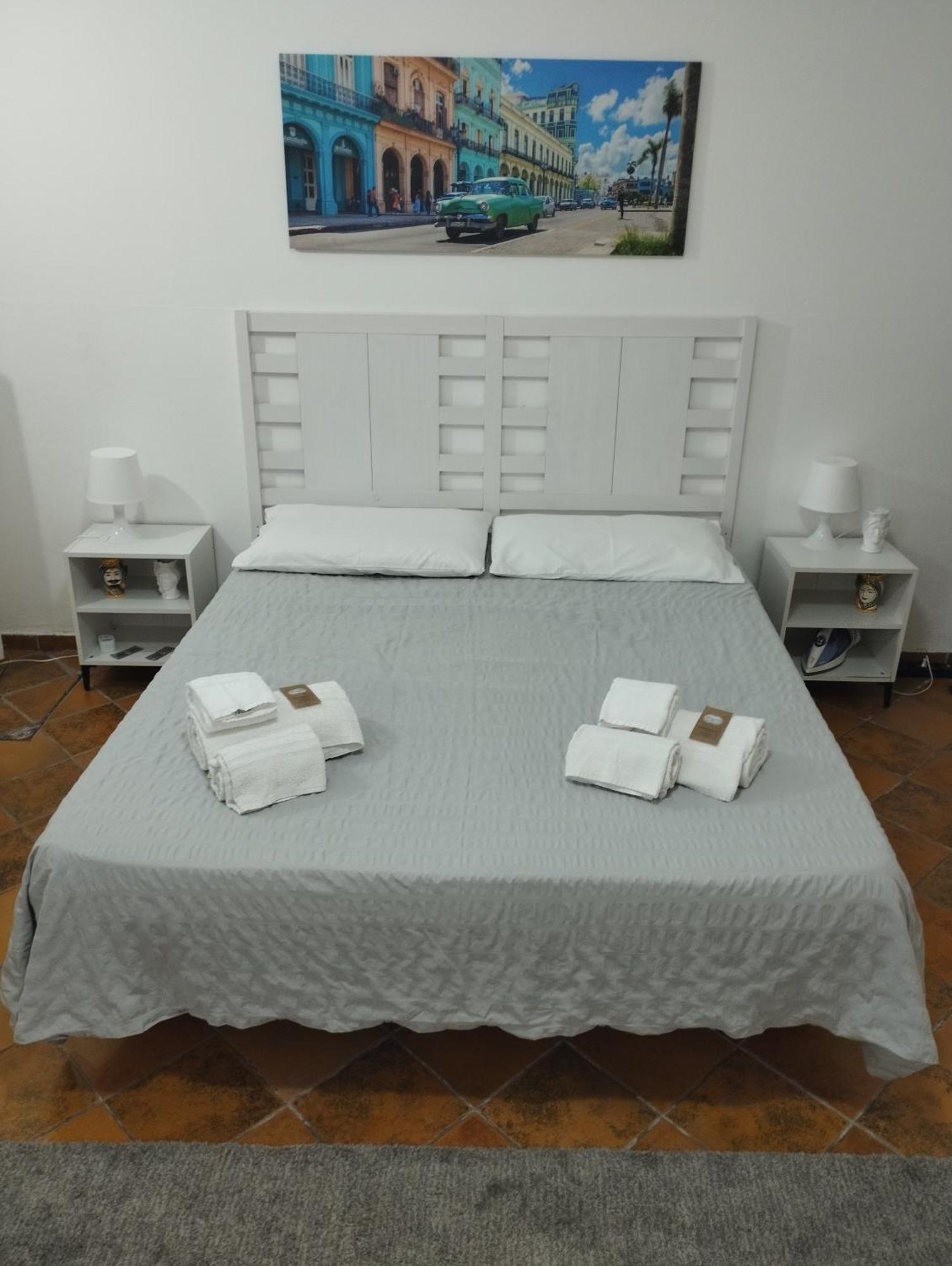 Il Piccolo Loft Villa คาตาเนีย ภายนอก รูปภาพ